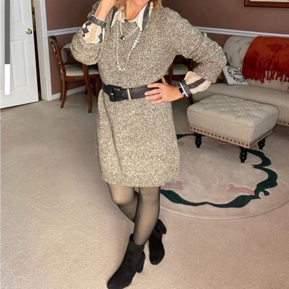 Cabi The Tunic Dress (style 4278) - Picture 9 of 14